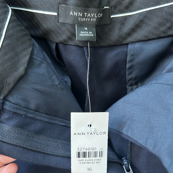 NWT Ann Taylor Navy Blue Dress Pants or Suit Pants in Stretch Cotton - Picture 2 of 7